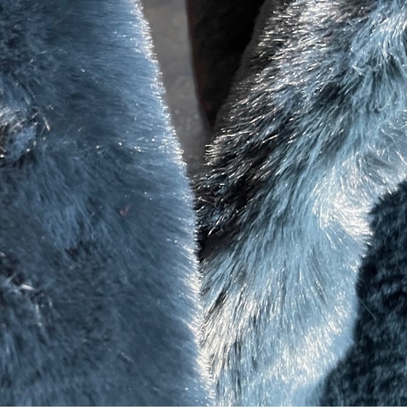 🔥 Roaman’s Women’s Royal Teal Blue Green Faux Fur Coat Size 14W - Picture 6 of 16